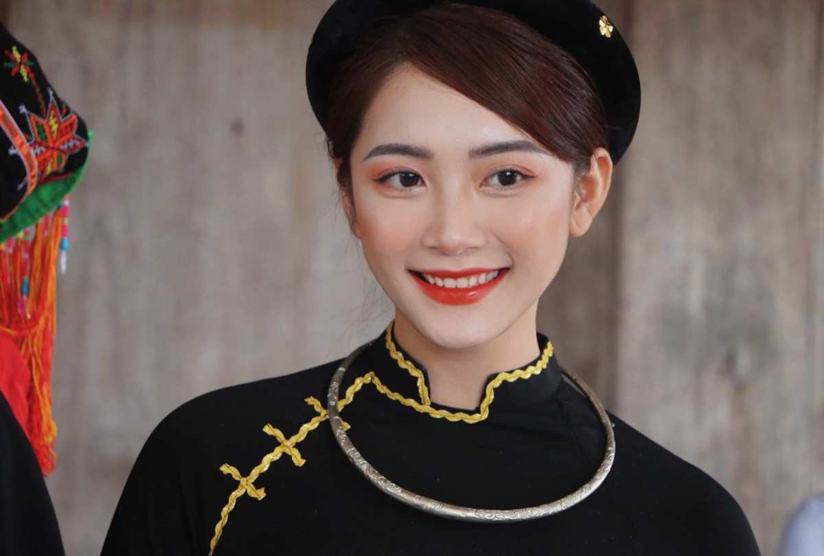 nhan sac co gai tay gianh ngoi A khoi Ao dai viet nam 2024 hinh anh 2