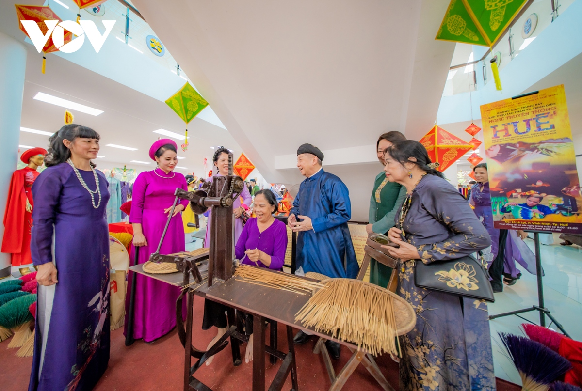 festival hue theo huong mo gan tinh cong dong hinh anh 2