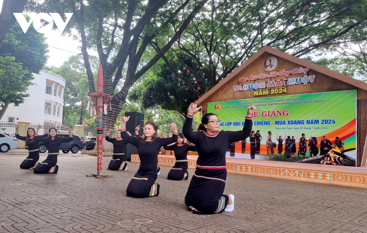 bao ton van hoa truyen thong cua nguoi E De thong qua cac lop day danh chieng hinh anh 3