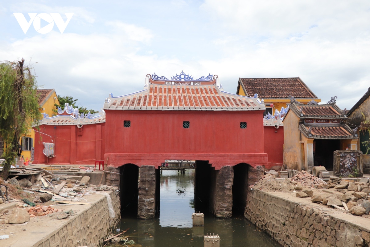 hoi an se khong dieu chinh lai mau son chua cau hinh anh 2