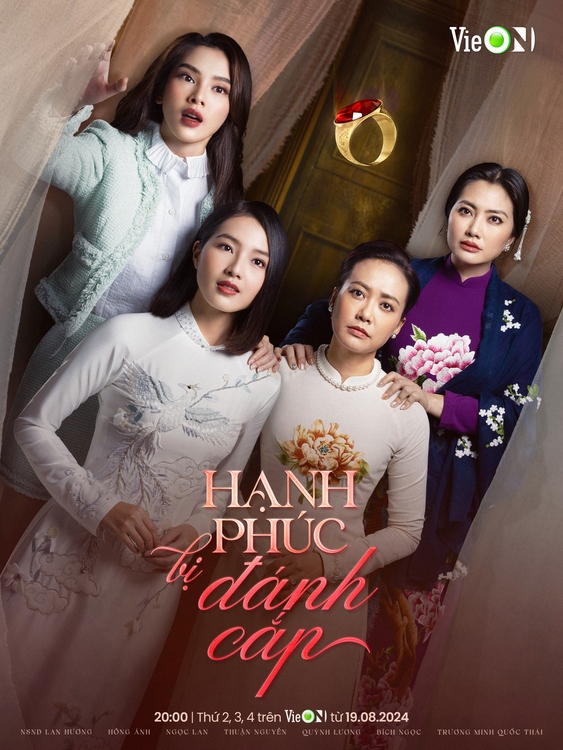 hong Anh toi may man khi duoc lam viec va gap lai nsnd lan huong hinh anh 1